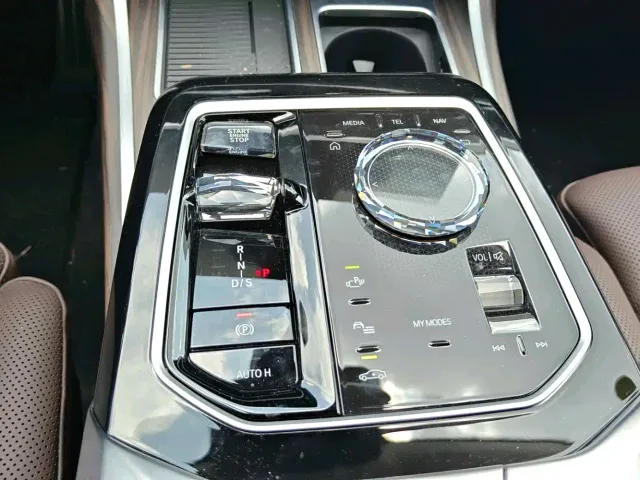 BMW 7 Series — Фото автомобиля 10