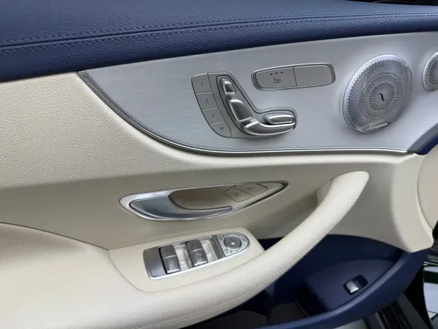 Mercedes-Benz E-Class — Фото автомобиля 7