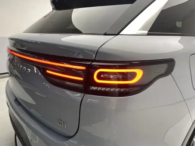 Leapmotor C11 — Фото автомобиля 10