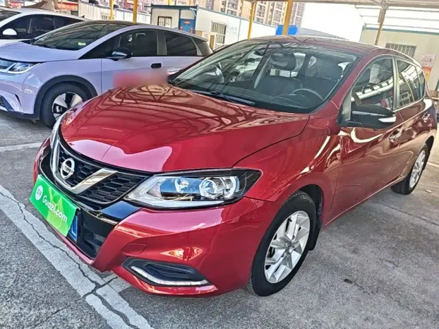 Фотография автомобиля — Nissan Tiida