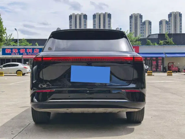 Xpeng G9 — Фото автомобиля 5