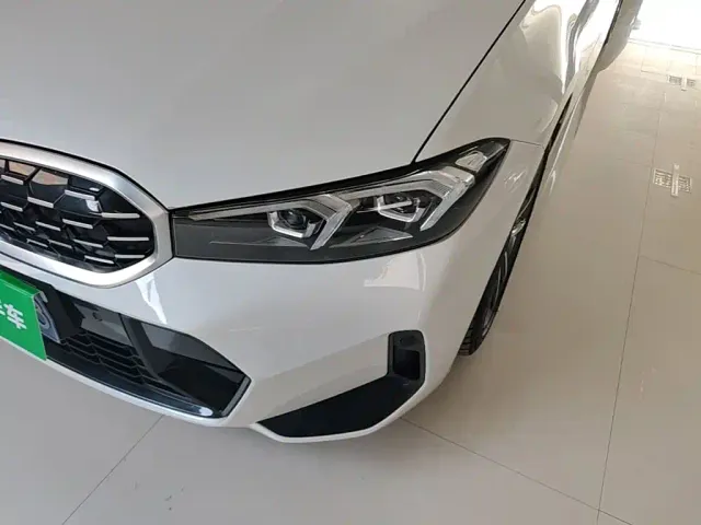 BMW 3 Series — Фото автомобиля 23