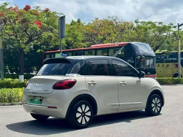 Wuling Bingo — Фото автомобиля 9