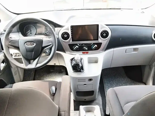 JAC Refine M3 — Фото автомобиля 9