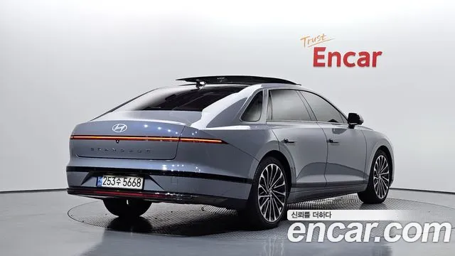 Hyundai Grandeur — Фото автомобиля 2