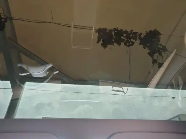 Tesla Model Y — Фото автомобиля 17