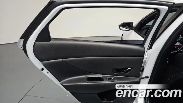 Hyundai AVANTE — Фото автомобиля 19