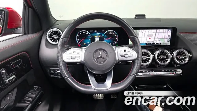 Mercedes-Benz GLA-Class H247 — Фото автомобиля 12
