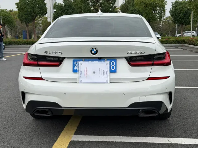 BMW 3 Series — Фото автомобиля 10