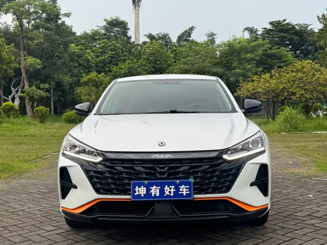 Dongfeng Yixuan — Фото автомобиля 2