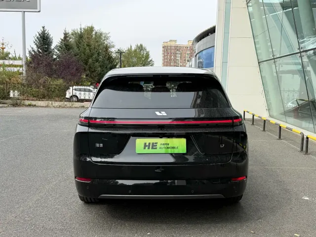 Li Auto L7 — Фото автомобиля 8