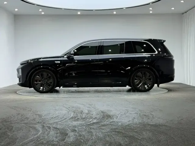 Li Auto Li Xiang L9 2023 Model Pro — Фото автомобиля 5