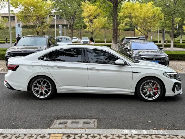 Volkswagen Sagitar — Фото автомобиля 7