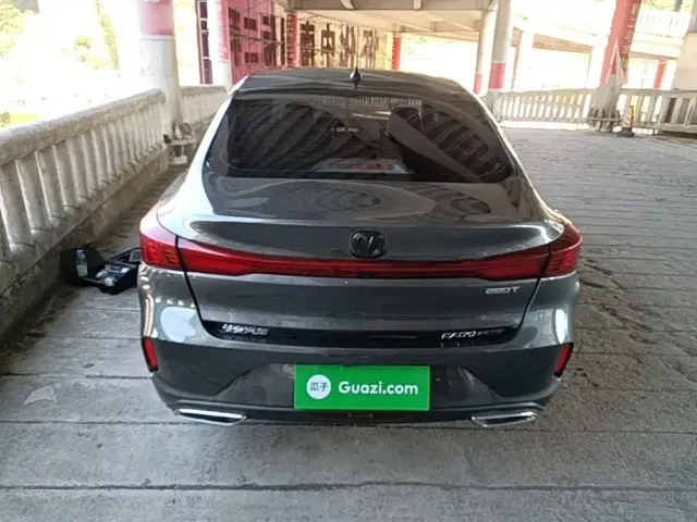 Changan Eado — Фото автомобиля 5