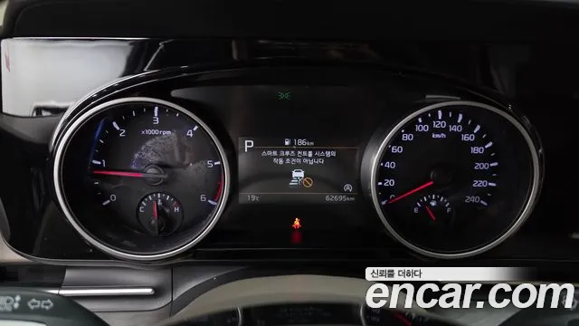 Kia Carnival 4th Gen — Фото автомобиля 11