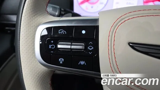 Genesis GV80 — Фото автомобиля 25