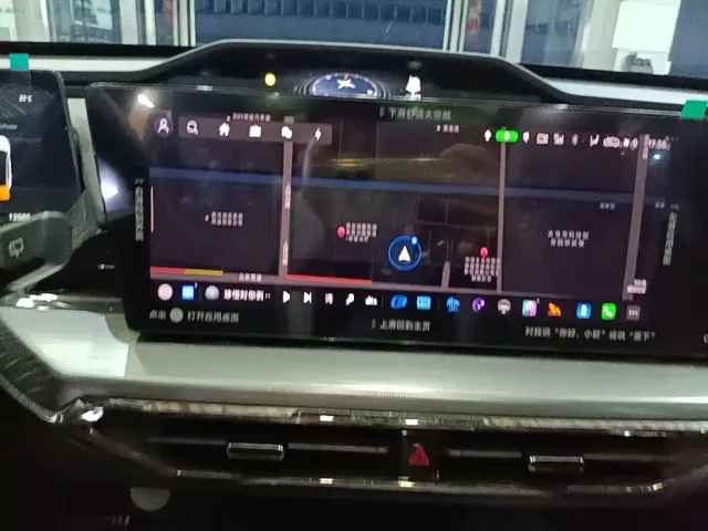 Changan Oshan Z6 EV — Фото автомобиля 8