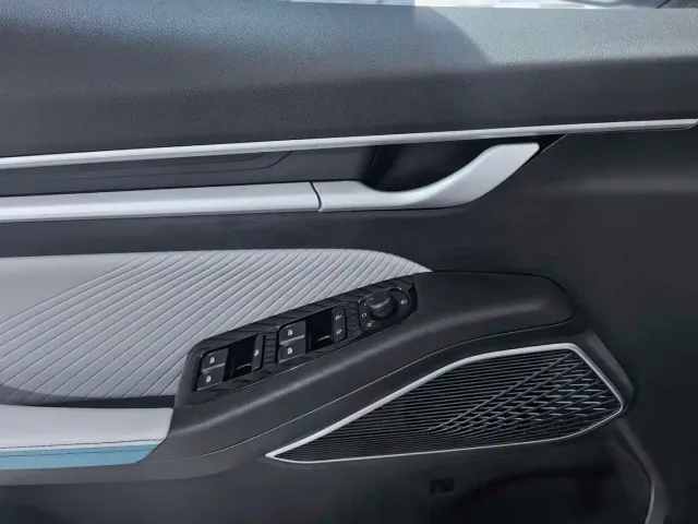 Geely Emgrand — Фото автомобиля 10