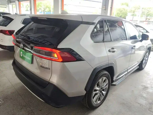Toyota Wildlander — Фото автомобиля 6