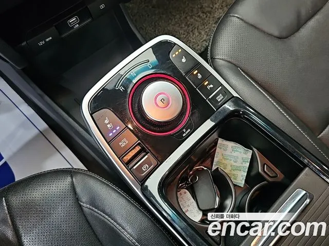 Kia Niro — Фото автомобиля 8