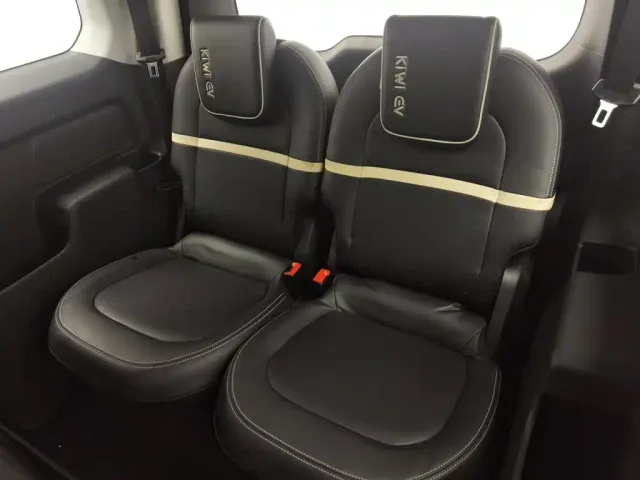 Baojun KiWi EV — Фото автомобиля 15