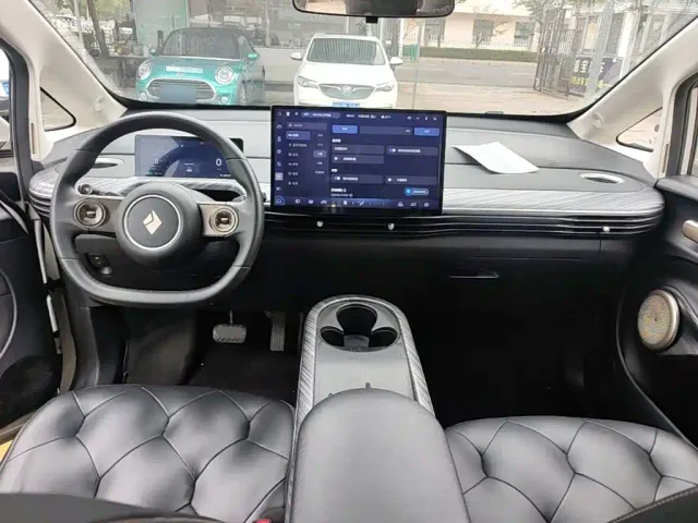 Baojun Cloud — Фото автомобиля 9