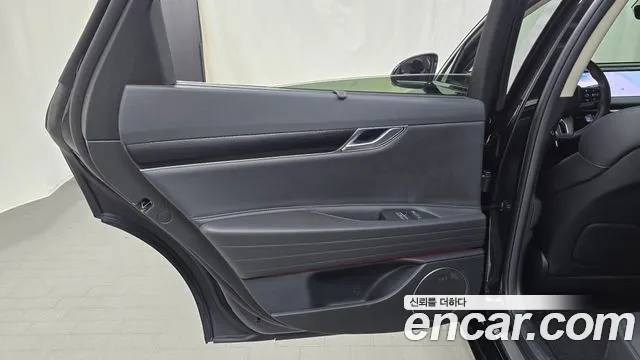 Genesis G80 RG3 — Фото автомобиля 14