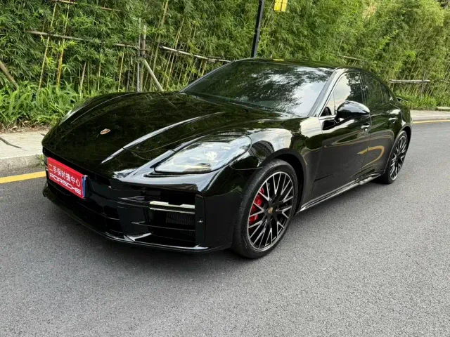 Фотография автомобиля — Porsche Panamera
