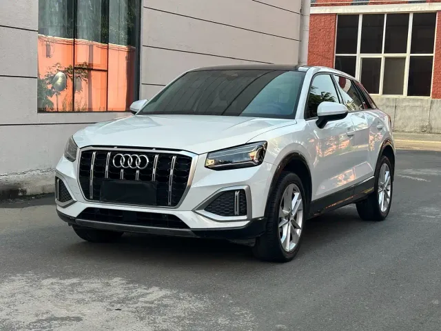 Audi Q2L — Фото автомобиля 2