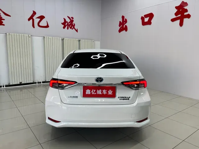 Toyota Corolla — Фото автомобиля 5