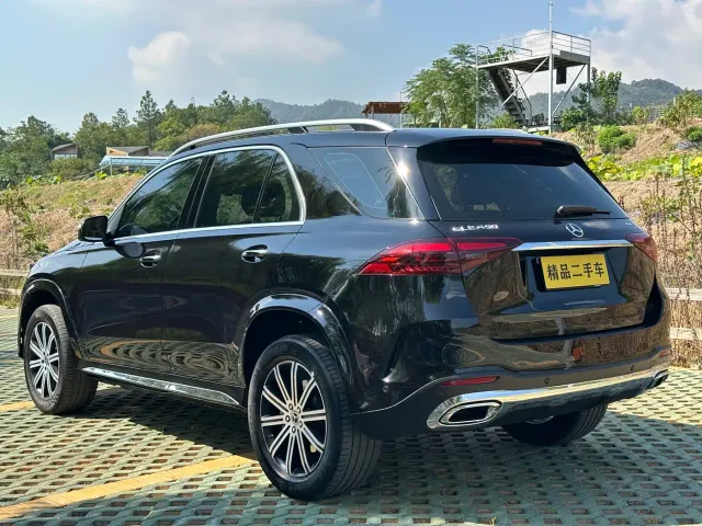 Mercedes-Benz GLE-Class — Фото автомобиля 15