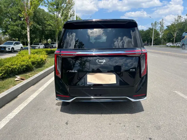 GAC Trumpchi M8 — Фото автомобиля 18