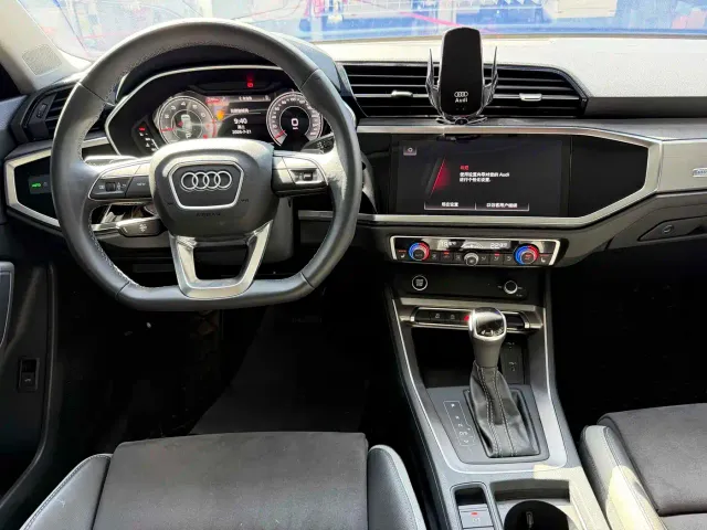 Audi Q3 — Фото автомобиля 5