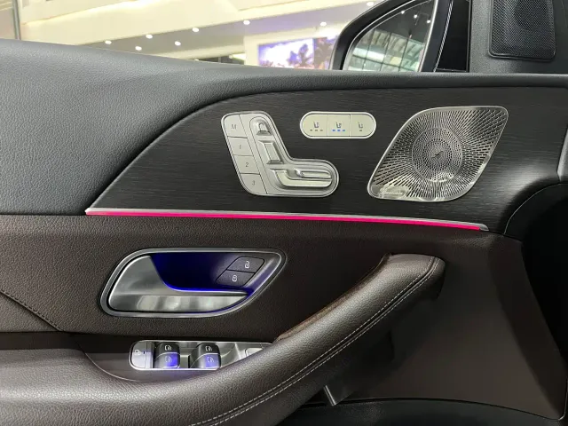 Mercedes-Benz GLE-Class — Фото автомобиля 11