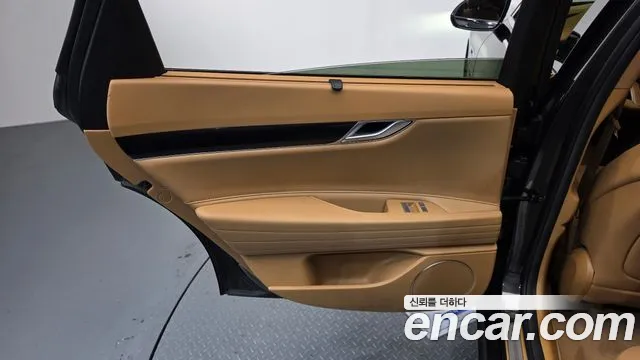 Genesis G80 RG3 — Фото автомобиля 14