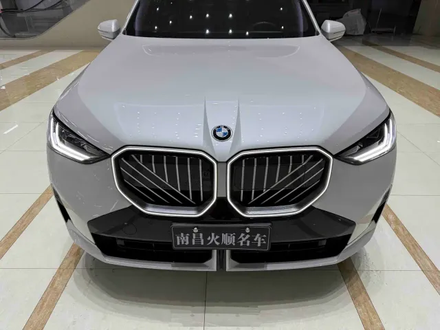 BMW X3 — Фото автомобиля 3