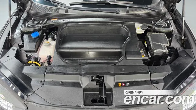 Hyundai Ioniq 6 — Фото автомобиля 9