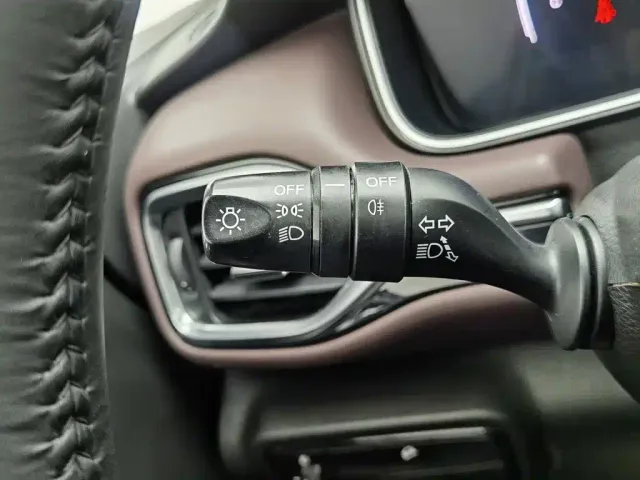 GAC Trumpchi M6 — Фото автомобиля 21