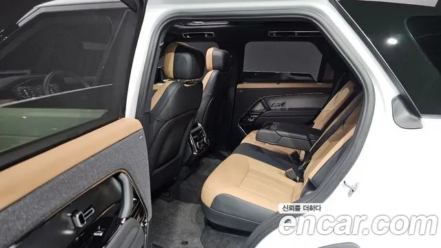 Land Rover Range Rover Sport Generation 3 — Фото автомобиля 16