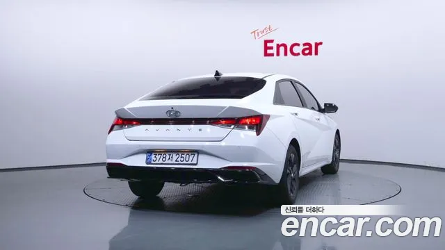 Hyundai AVANTE Avante (CN7) — Фото автомобиля 4