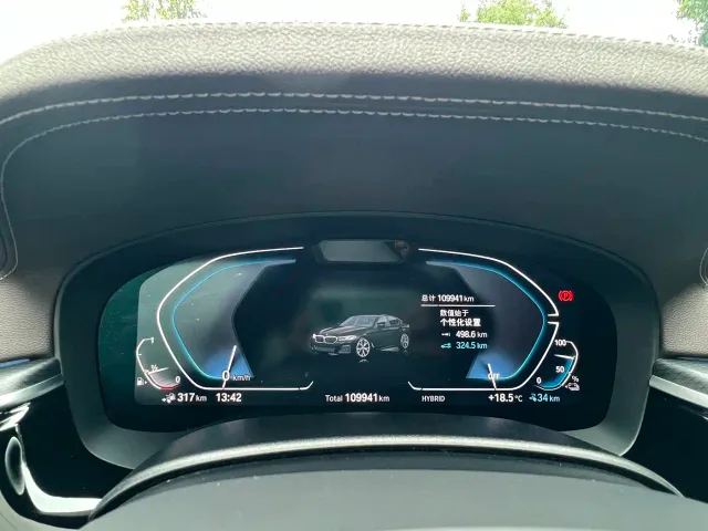 BMW 5 Series — Фото автомобиля 12