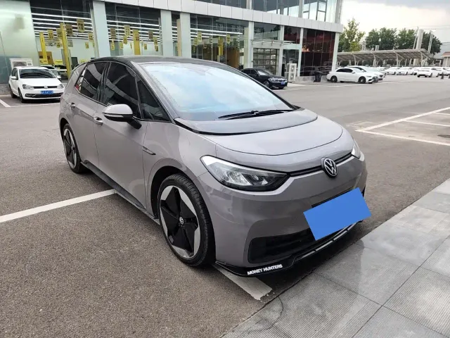 Volkswagen ID.3 — Фото автомобиля 3