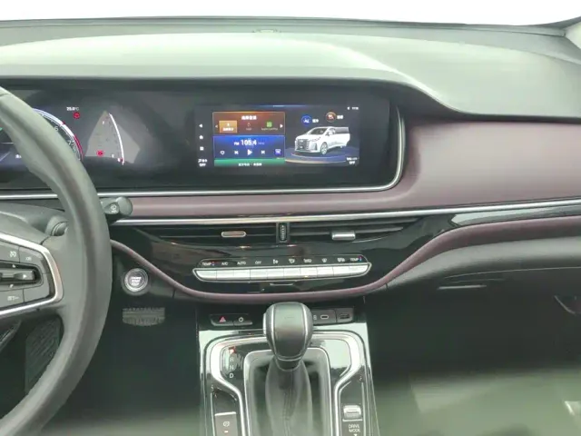 GAC Trumpchi M6 — Фото автомобиля 13