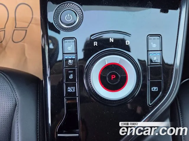 Kia Niro — Фото автомобиля 17