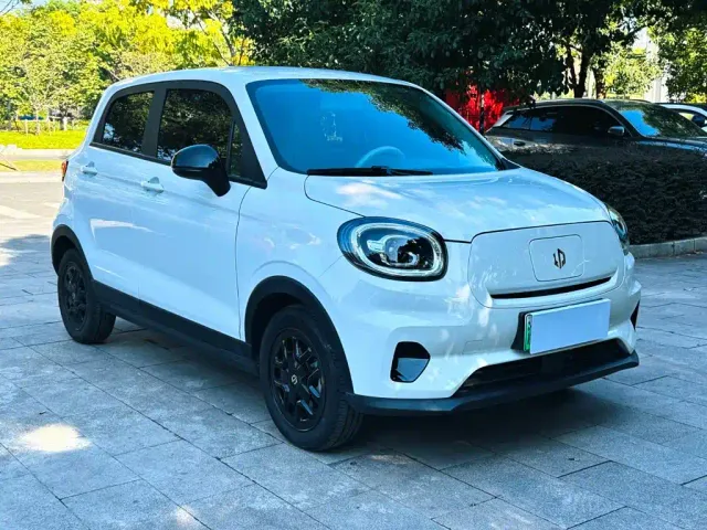 Leapmotor T03 — Фото автомобиля 3