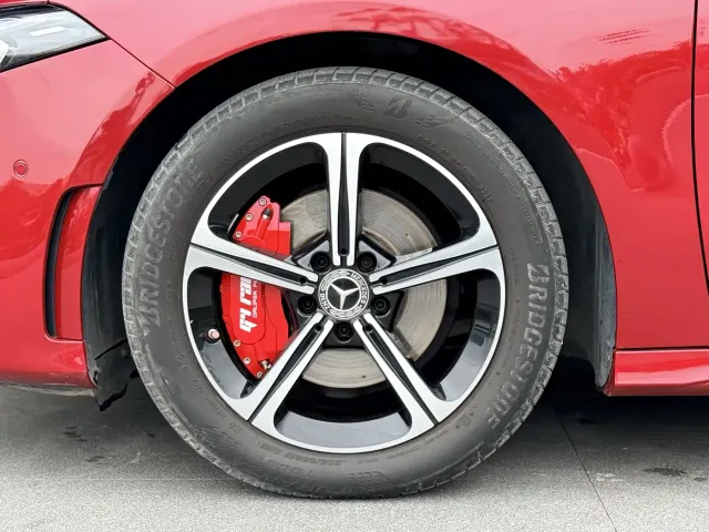 Mercedes-Benz A-Class — Фото автомобиля 9