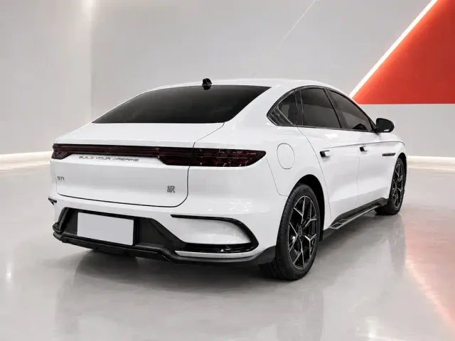BYD Han — Фото автомобиля 6