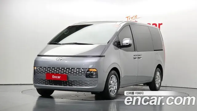 Фотография автомобиля — Hyundai Staria