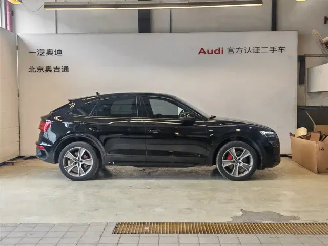 Audi Q5L Sportback — Фото автомобиля 4