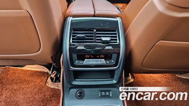 BMW X7 M60i xDrive M Sport 6 мест — Фото автомобиля 17